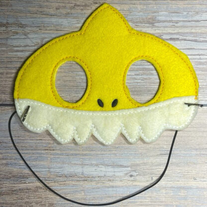 SHARK FAMILY BABY YELLOW